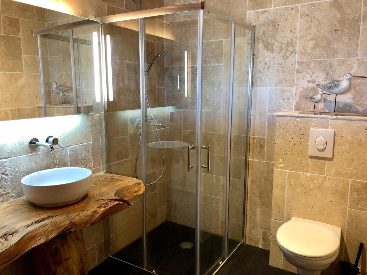 La Maison Moutchic Bed & Breakfast